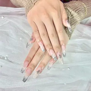 ネイル Jr.ネイリスト🤍 【Alissa】新栄のネイルデザイン