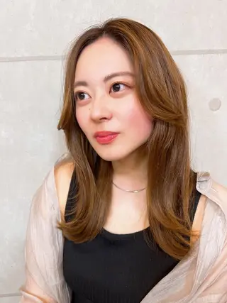 セミロング カラー 艶髪専門美容師🏄 kazuレスlessのヘアスタイル