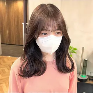 セミロング カラー パーマ ヘアアレンジ メンズ キッズ ネイル マツエク・マツパ アイブロウ 前川 朋香のヘアスタイル