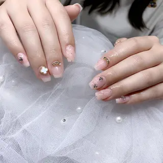 ネイル Queens 榊 まおのネイルデザイン