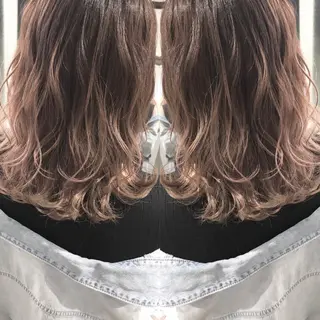 セミロング カラー ALLY/廣瀬 眞子のヘアスタイル