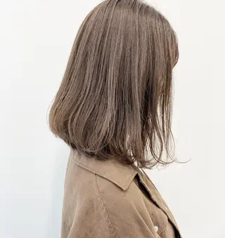 ミディアム カラー 【ブリーチカラー】 🌈ALIVE若山葵のヘアスタイル