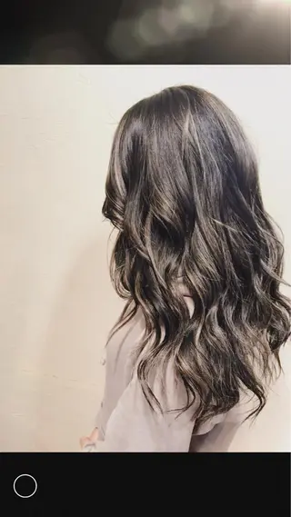 カラー 坂野 結子のヘアスタイル