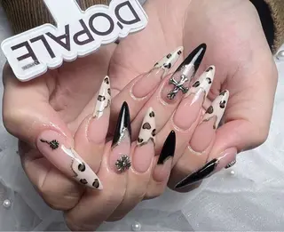 ネイル D‘OPALEサロン所属・長さ出し専門店 上野kkのネイルデザイン