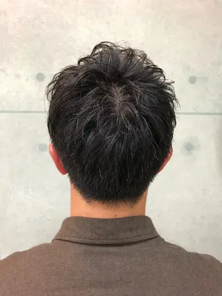 メンズ Ｄirector 　徳久　真紀の眉毛・アイブロウイメージ