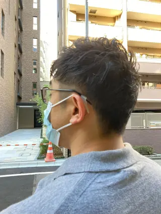 ショート メンズ 松岡 俊輔のヘアスタイル