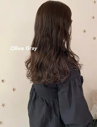 ロング カラー 市川 千夏のヘアスタイル