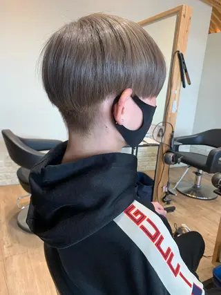 ショート カラー メンズ 大久保 隆蔵のヘアスタイル
