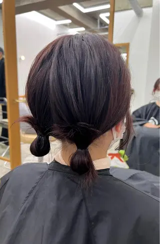 カラー KVELL ユナのヘアスタイル