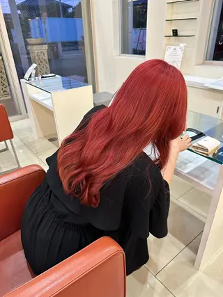 ロング カラー フェザー/波巻き 雫石大夢のヘアスタイル