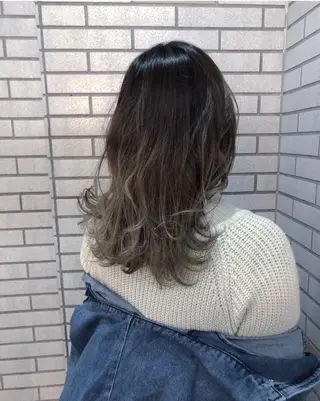 ミディアム カラー 中村 よしひでのヘアスタイル