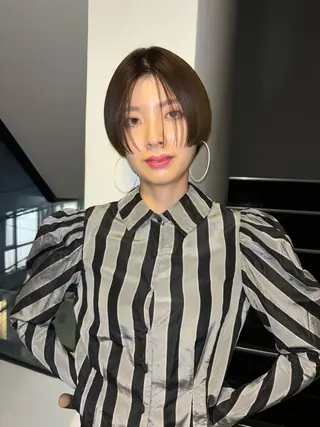 ショート カラー ファッションに 溶け込むstyleのヘアスタイル