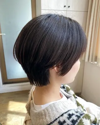 ショート 艶感🫧透明感カラー YUKARIのヘアスタイル
