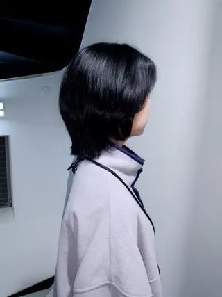 ミディアム カラー yiye shioriのヘアスタイル