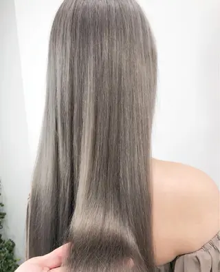 ロング カラー 🌙HIZUKI🌙 ハイトーン 艶髪のヘアスタイル