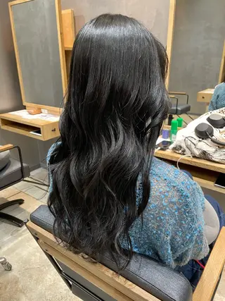 ロング inity　杉本 美羽のヘアスタイル