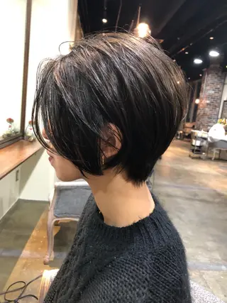 ショート カラー 店長 茂野聖史のヘアスタイル