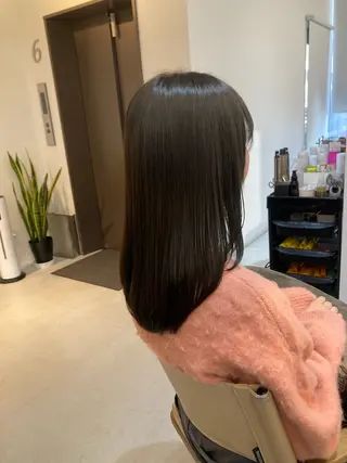 セミロング ✨色持ちの良い艶 カラー✨蟹江真世のヘアスタイル