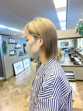 ショート デザインカラー/ボブ ブリーチカラー/ユリのヘアスタイル
