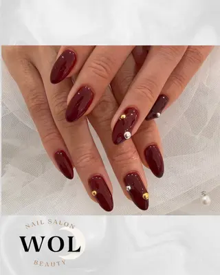 ネイル WOL🌙 momokoのネイルデザイン