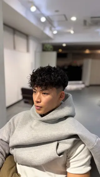 パーマ メンズ 小礒 幸輝のヘアスタイル