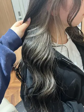 カラー hina🎀🪽 /艶カラー/大曽根駅のヘアスタイル
