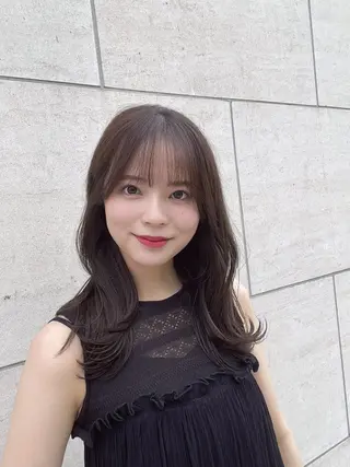セミロング 中顔面短縮 顔まわり新田大翔のヘアスタイル