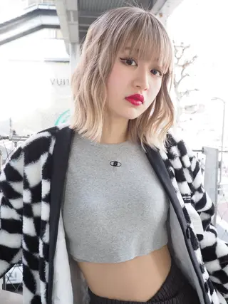 ミディアム 🌟超特価1日 3名限定Lyly🌟のヘアスタイル