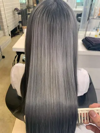ロング カラー *モデル募集🤍横浜 透明感カラー🫧のヘアスタイル