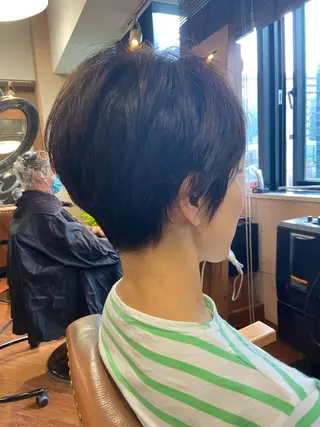 ショート カラー 艶髪/髪質改善/ レイヤー/鈴木慎一のヘアスタイル