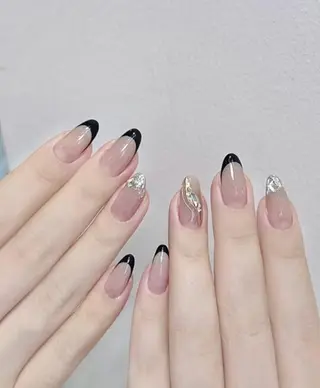 ネイル RAFFINE haru🦋🩵のネイルデザイン