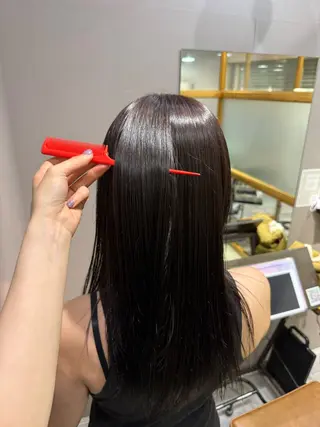 ロング カラー チョウ シモのヘアスタイル