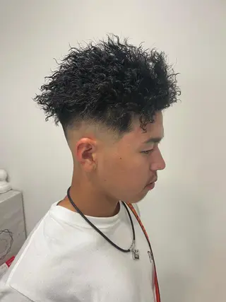 ショート パーマ メンズ メンズパーマのプロ 川野翔太のヘアスタイル