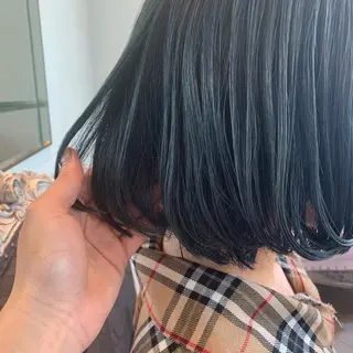 ショート カラー SAKINO. ベージュカラーのヘアスタイル