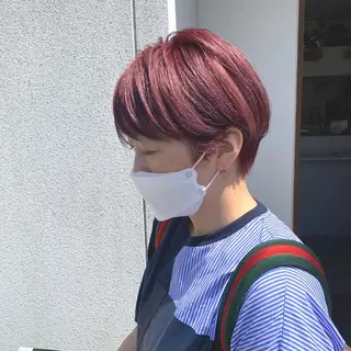 ショート カラー 綿貫 美雪のヘアスタイル