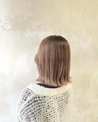 ミディアム カラー 佐々木  まゆかのヘアスタイル