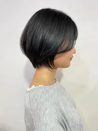 ショート 切りっぱなしボブ/ ブリーチカラー/大塚のヘアスタイル