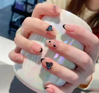 ネイル Queens PUPUのネイルデザイン