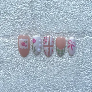 ネイル BIANCA市ヶ谷店 TSUMITAのネイルデザイン