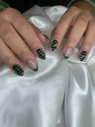 ネイル Nailstudio Hulmのネイルデザイン