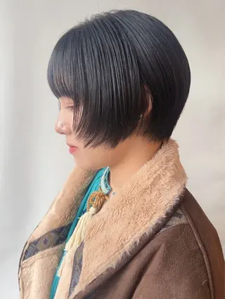 ショート 松岡彩華 ボブ /グレージュのヘアスタイル