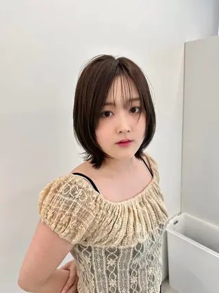 ミディアム ブリーチなし/レイヤ ー特化🌈Tommyのヘアスタイル