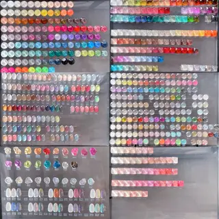 ネイル ジュエル.《ネイル》 モデル募集中のネイルデザイン