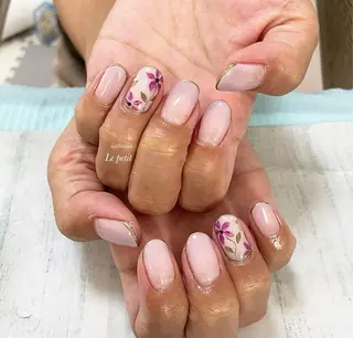 ネイル 石野 広佳のネイルデザイン