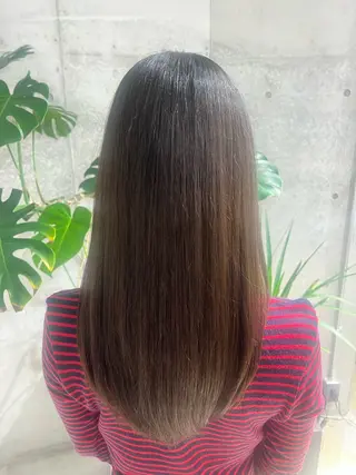 ロング うるツヤ透明感カラー 𝐀𝐲𝐚𝐦𝐢のヘアスタイル