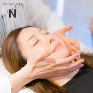 目黒/小顔/骨盤/ 美容鍼/美顔鍼/小林のエステ・リラクイメージ