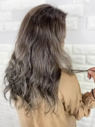 セミロング カラー ヘアアレンジ 次世代シールエクステ 錦糸町 小泉 朋之のヘアスタイル