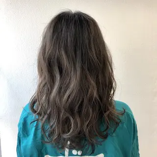 ロング カラー 菅沢 奈生のヘアスタイル