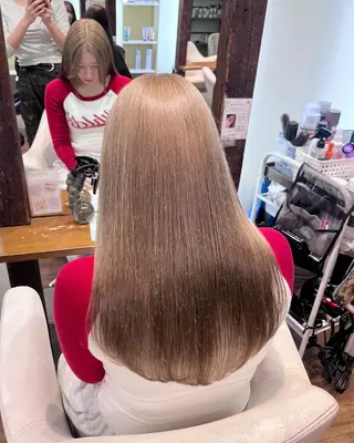 ロング 角田 満帆のヘアスタイル