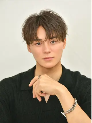 ショート カラー パーマ メンズ 飯田 とうまのヘアスタイル